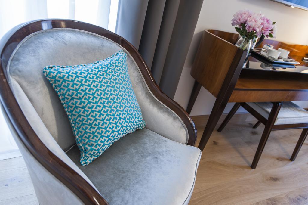 Relais Rione Ponte Hotel Rome Exterior photo