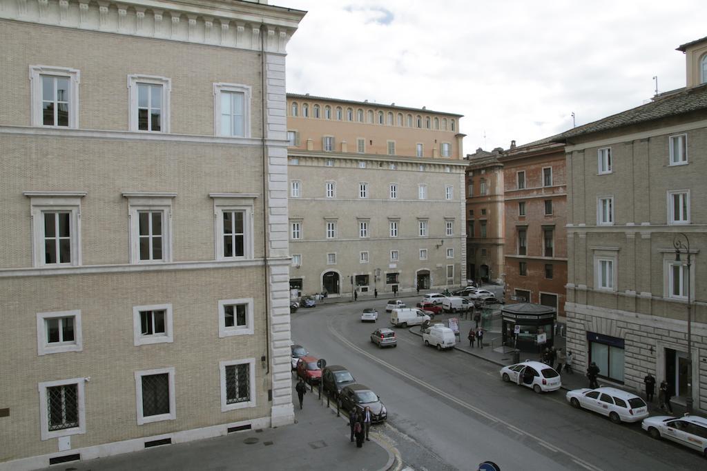 Relais Rione Ponte Hotel Rome Exterior photo